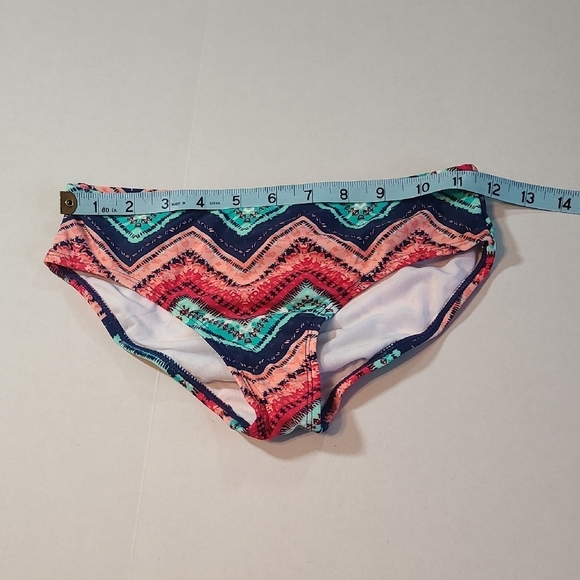 Kanu Surf Girls 2 Piece Swim Set - Multicolor Zigzag Top 14 Bottom 12 NWT - Picture 7 of 11